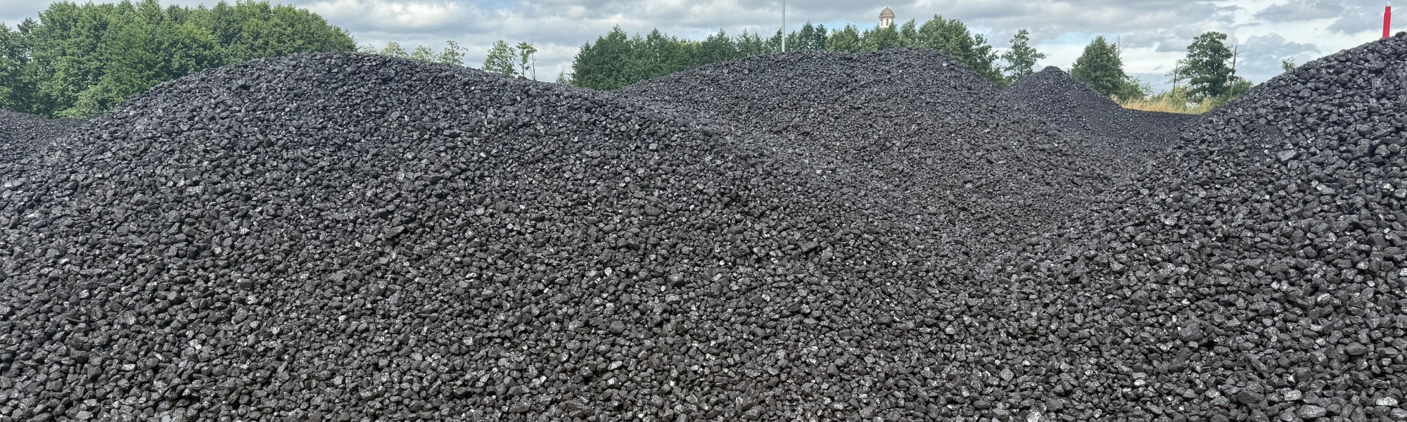 Węgiel polski i importowany na placu Sobianek
